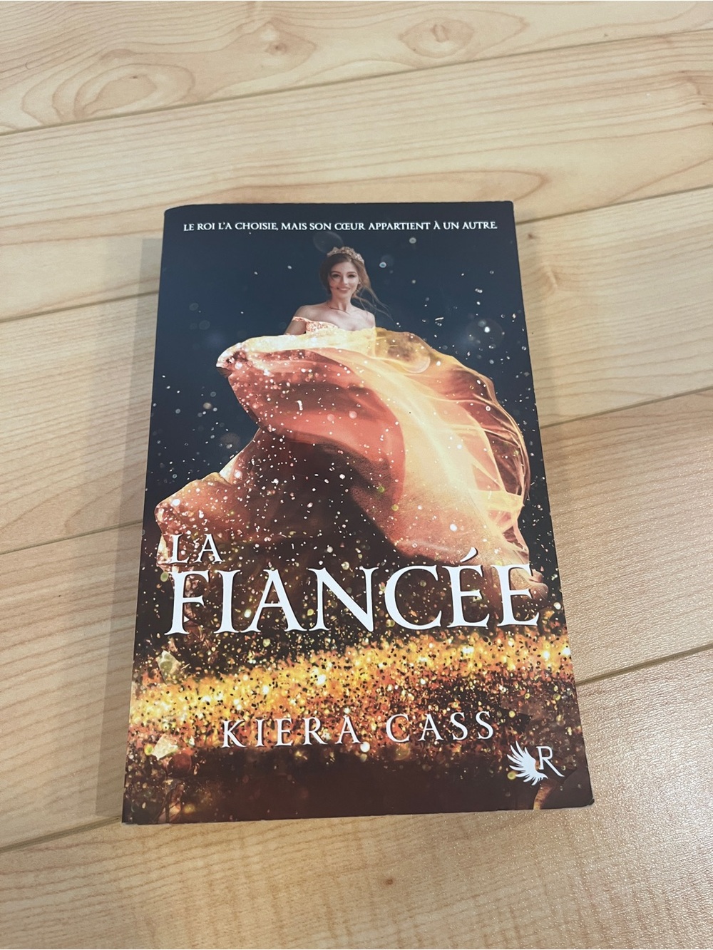 La Fiancée Paperback Young Adult Novel in French